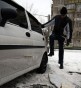 В Киеве автомобилям массово прокалывают шины