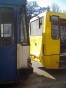 В Мариуполе на остановке транспорта троллейбус въехал в автобус (ФОТО)