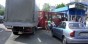 В Сумах автобус врезался в остановку, пострадали 2 человека